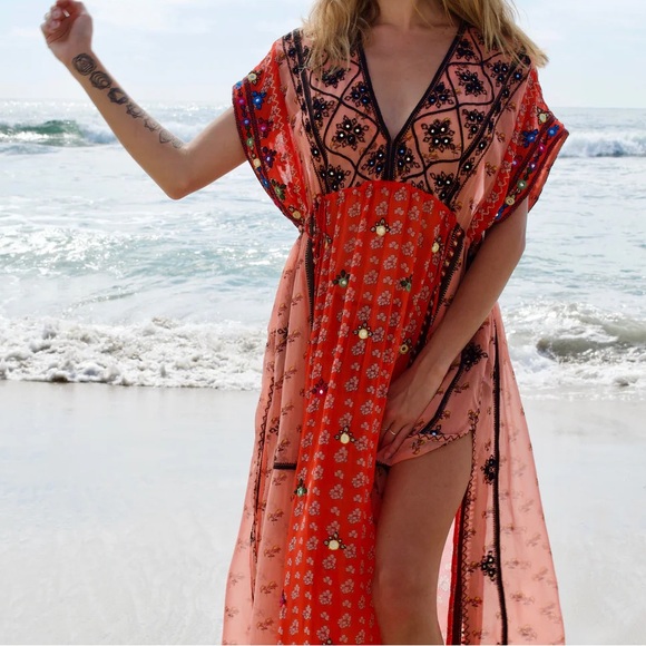 Free People Smiling Sun Embroidered Maxi Top/ Dress Size Medium - Picture 1 of 8